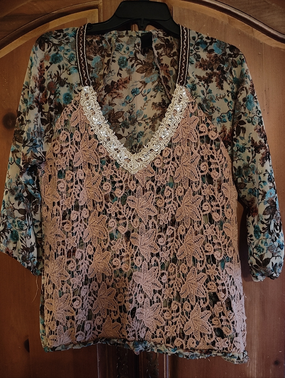BKE Peach OnRose Lace Overlay Floral Sheer Tunic